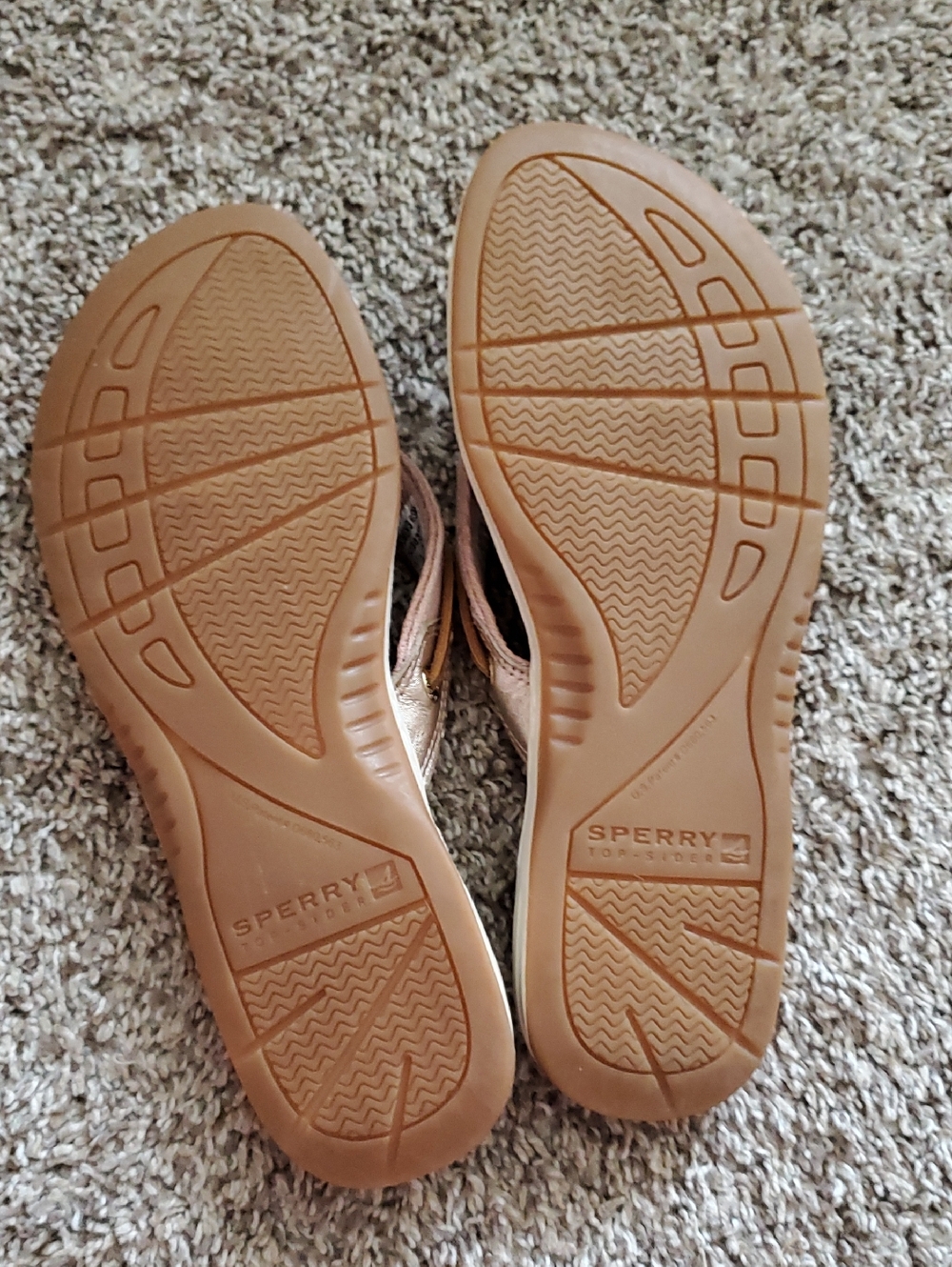 Thong Sandals - Picture 5 of 7